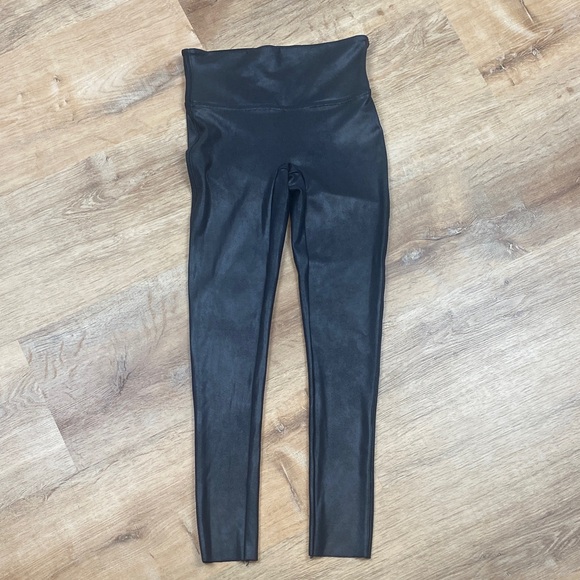 Spanx Faux Leather FLAW Shapewear Black Leggings Size S - Picture 2 of 10